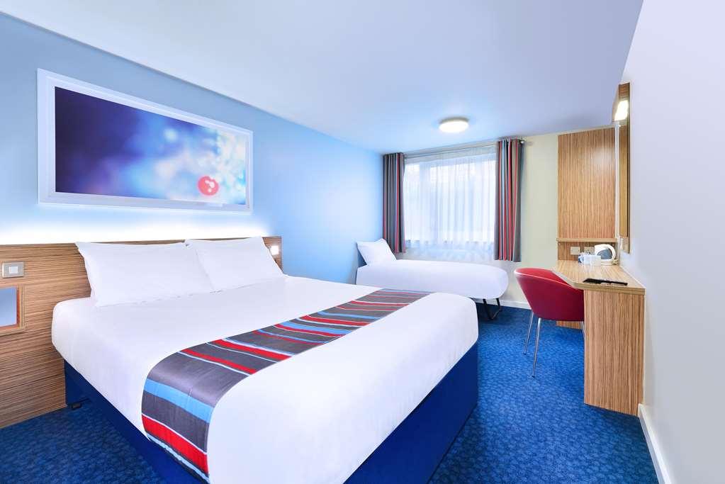 Travelodge Colwyn Bay Old Colwyn Szoba fotó
