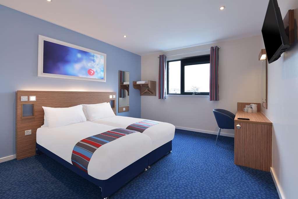 Travelodge Colwyn Bay Old Colwyn Szoba fotó