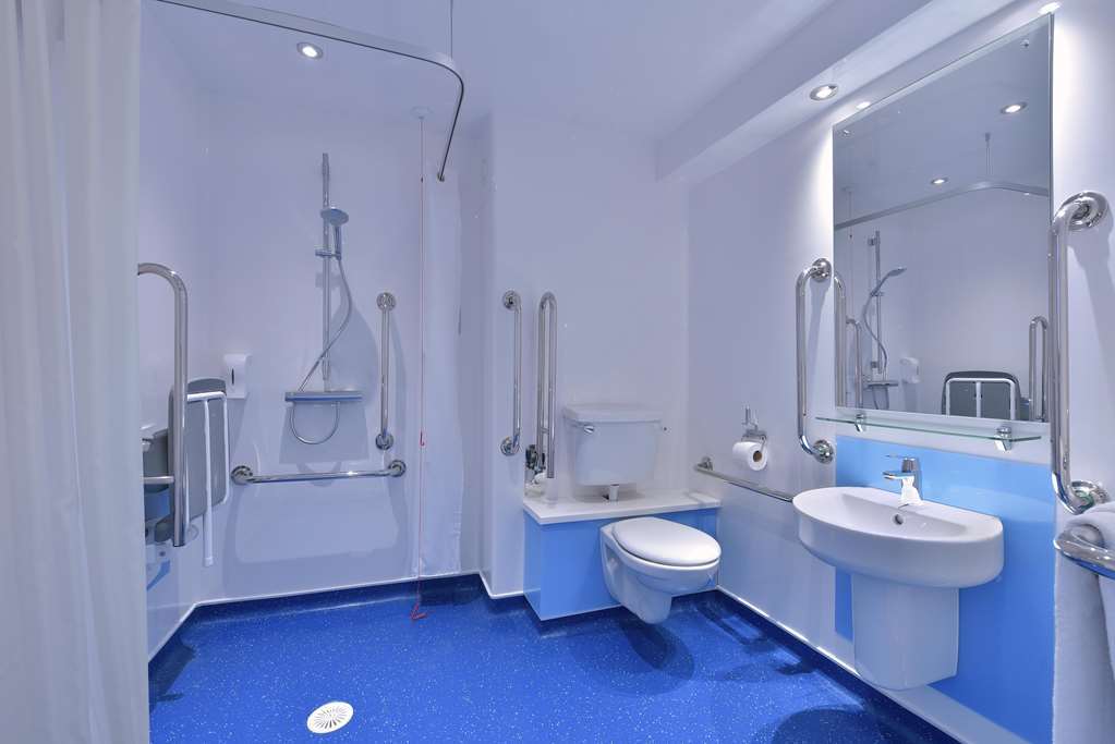 Travelodge Colwyn Bay Old Colwyn Szoba fotó